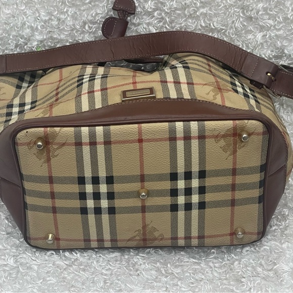 Burberry Beige/Brown Haymarket Check Canvas and Leather Drawstring Bucket Bag - Picture 8 of 15